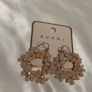 Flower hoop earrings